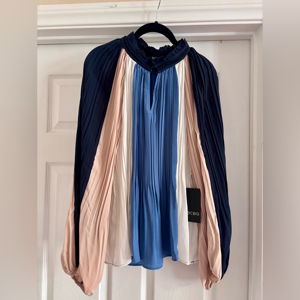 BCBG Women's Elegant Pleated Blouse - Navy, White, Blush